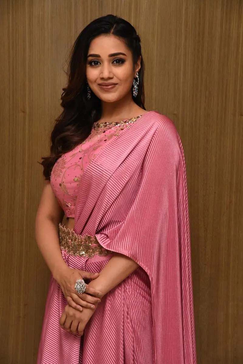 Nivetha Pethuraj Photos In Pink Lehenga Choli